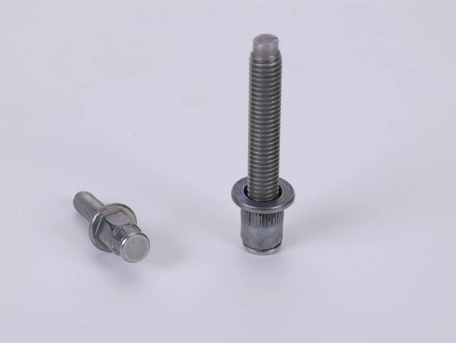 Rivet Nut Stud